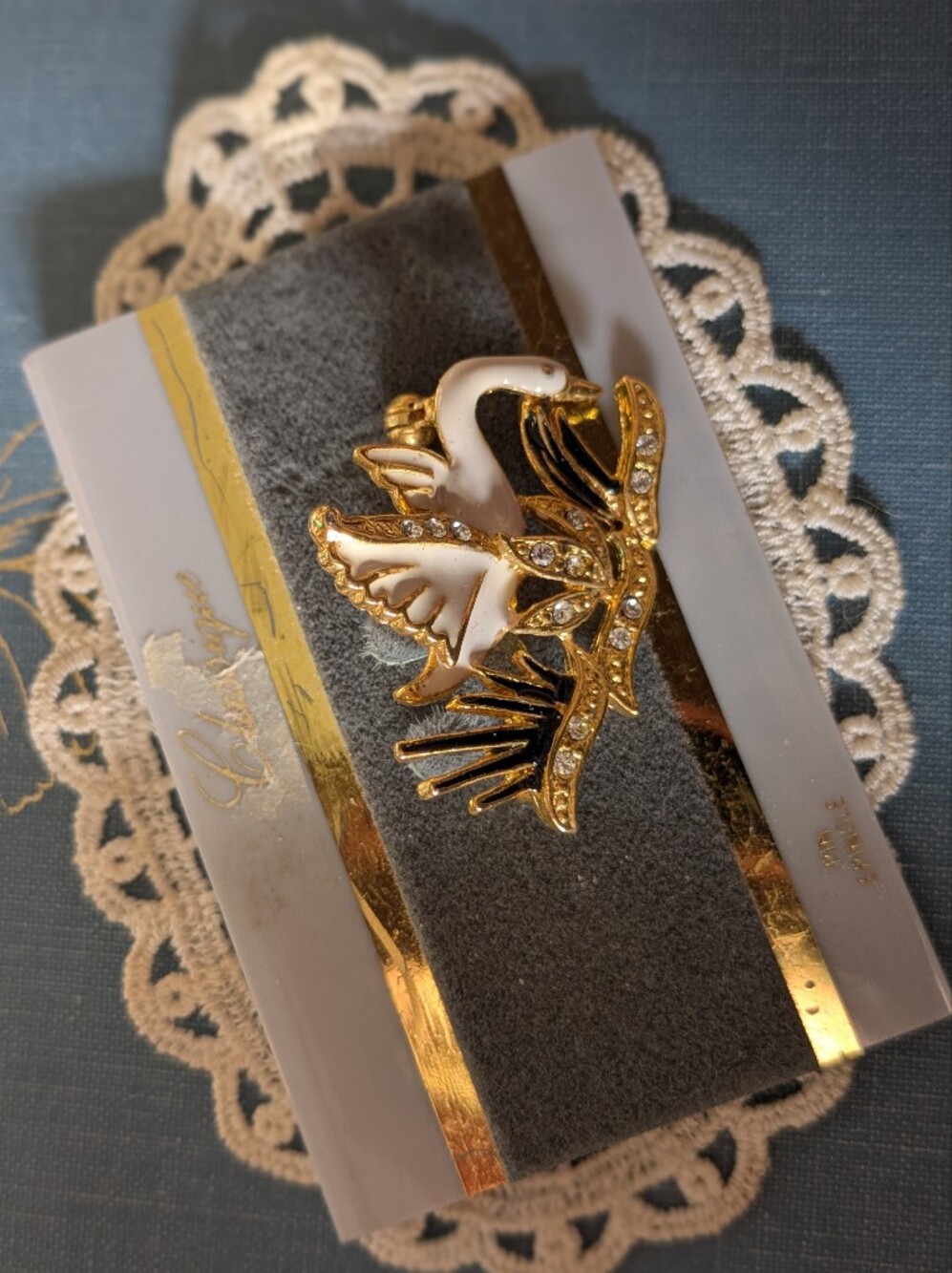 Vintage White Enamel Lily Brooch Gold Tone Rhinestone Floral Pin